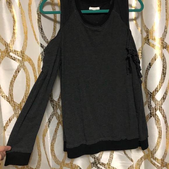 Cold shoulder sweatshirt - Picture 2 of 3